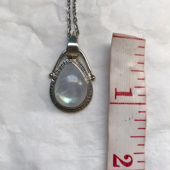 Rainbow moonstone teardrop silver necklace - Picture 6 of 8